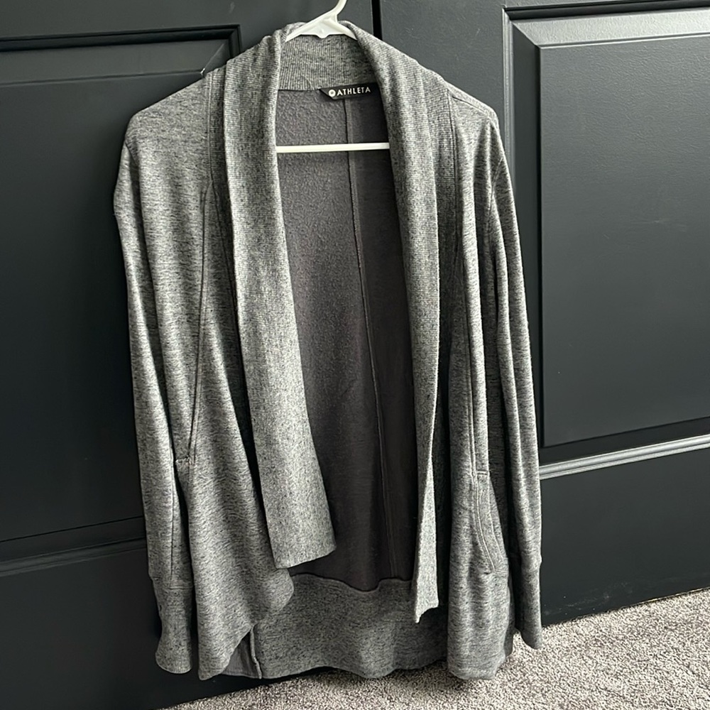 Athleta Gray Pranayama Wrap